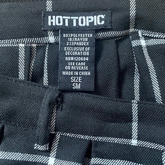 Hot Topic Skater Skirt - Picture 4 of 4